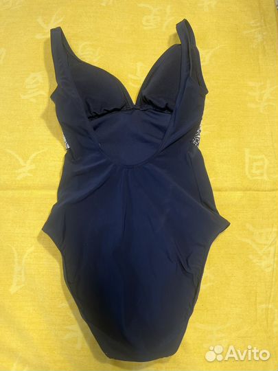 Купальник слитный xs