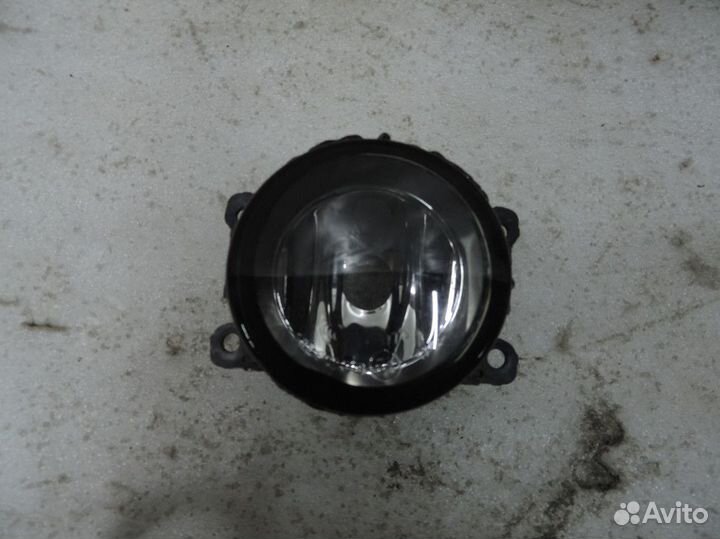 Фара противотуманная передняя Renault Duster 2010