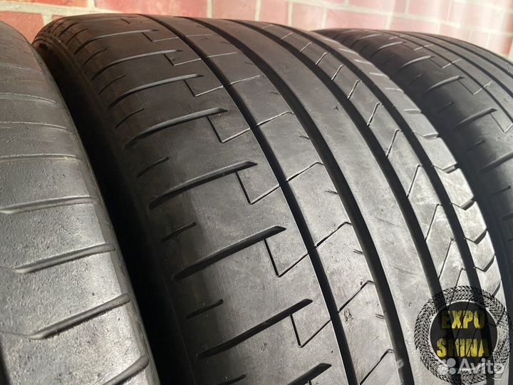 Pirelli P Zero PZ4 315/30 R22 и 295/35 R21 107Y