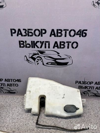Бачок омывателя Renault Duster 1