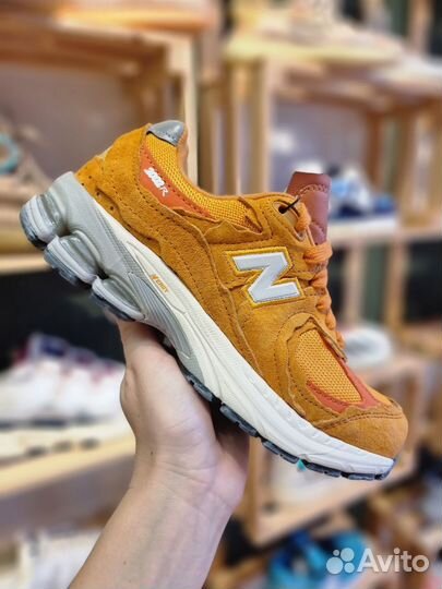 Кроссовки New Balance 2002r