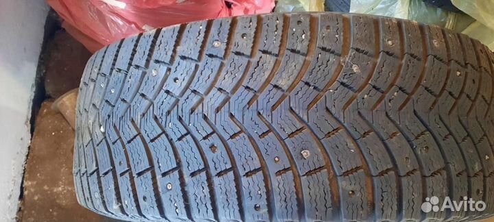 Michelin 4X4 A/T 255/60 R18