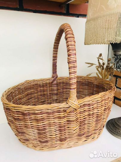 Корзина плетеная из лозы