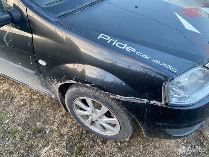 Крыло переднее правое рено логан