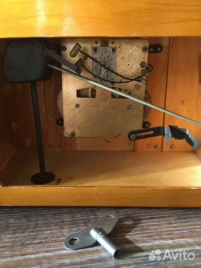 Настольные часы