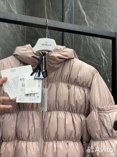 Пуховик Moncler женский