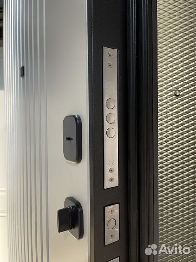Дверь входная в наличии