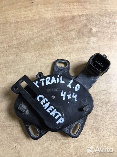 Датчик положения селектора АКПП Nissan X-Trail T31