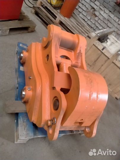 Быстросъем гидравлический для экскаватора DX300