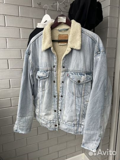 Куртка Levis джинсовая с мехом