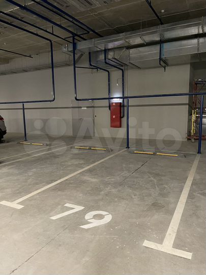 Машиноместо, 13 м²