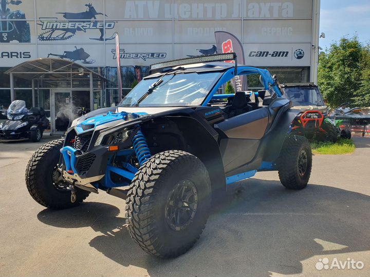 Багги BRP Can-am Maverick X3 X RC Turbo RR