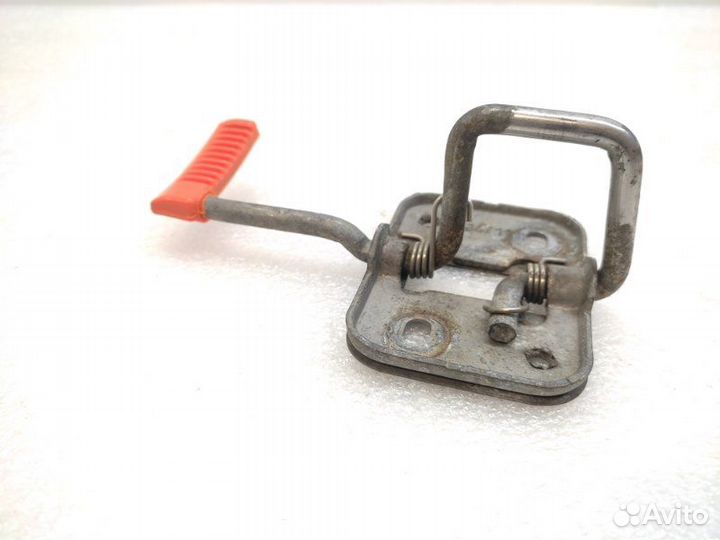 Крюк замка капота Volkswagen Polo 6R1 2017
