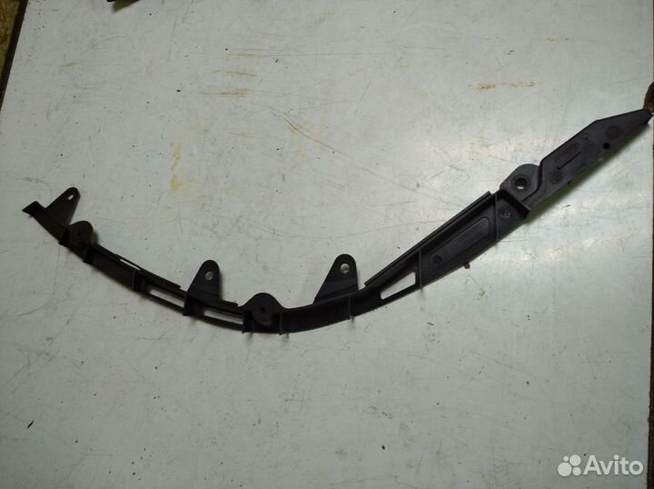 Крепление переднего бампера citroen C5 2001-2004