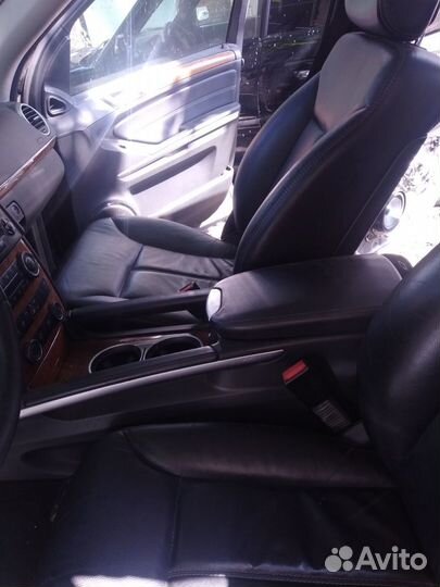 Сидения Mercedes GL X164