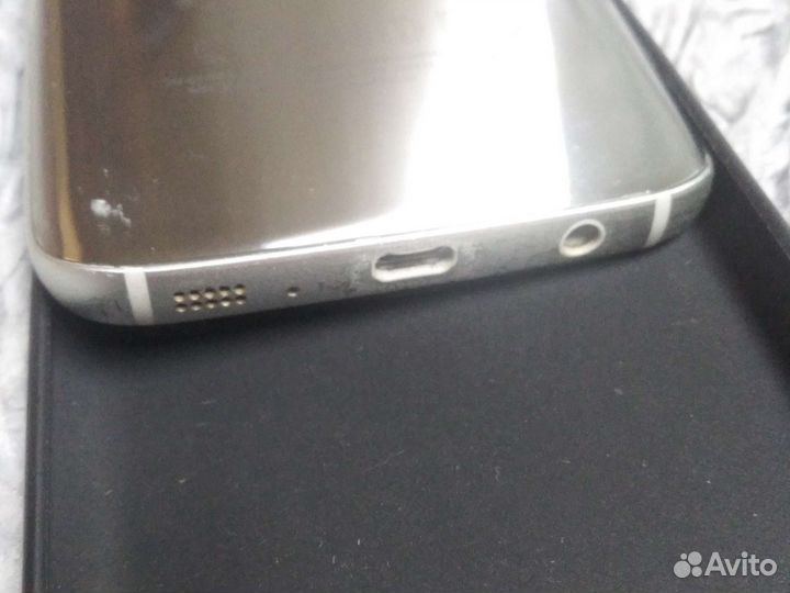 Телефон Samsung