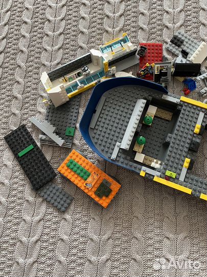 Конструктор Лего