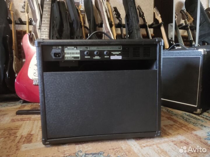 Комбоусилитель Nux 30 Вт / обмен