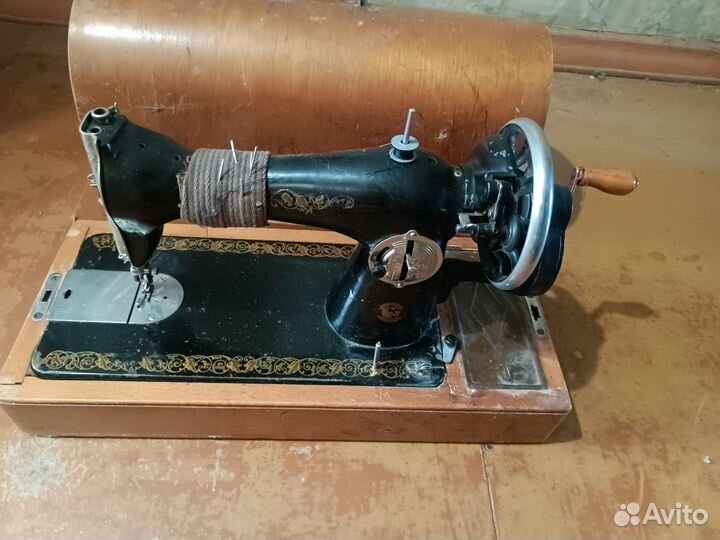 Швейная машинка пмз им. Калинина