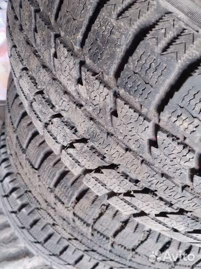 Toyo Observe GSi-5 215/60 R16