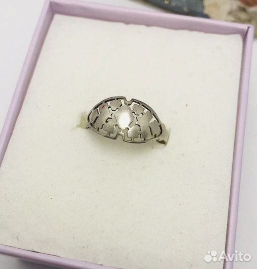 Серебряное кольцо