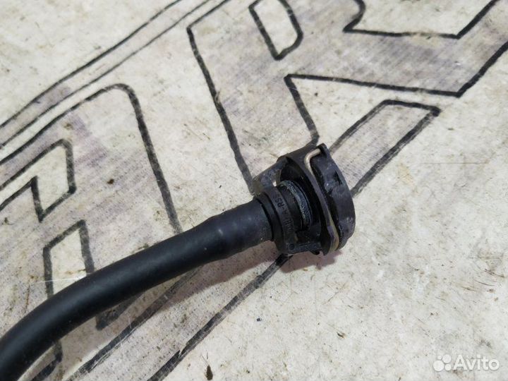 Патрубок охлаждения Audi A4 B8 2.0 cdnc 2009