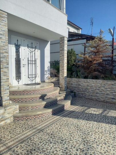 Дом 197 м² на участке 3 сот.