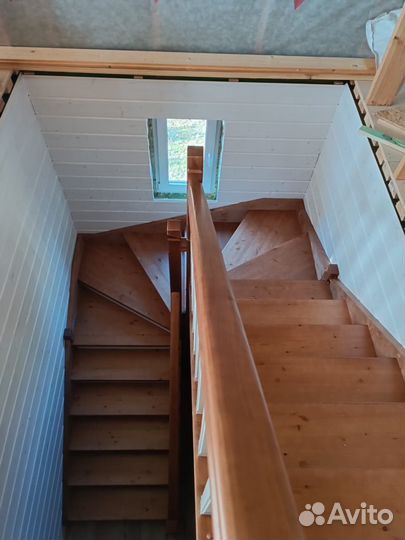 Деревянная лестница под ключ