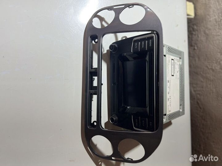 Штатная магнитола Volkswagen