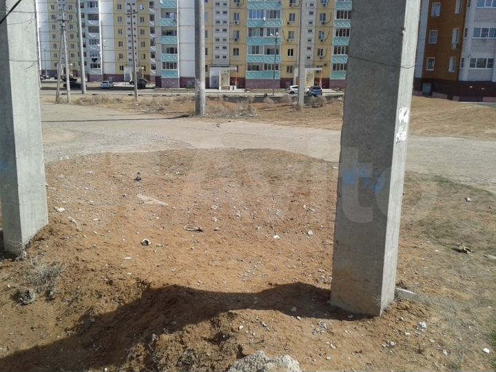 Машиноместо, > 30 м²