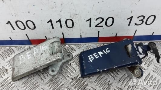 Петля двери распашной левой iveco daily 4 (29S-40S