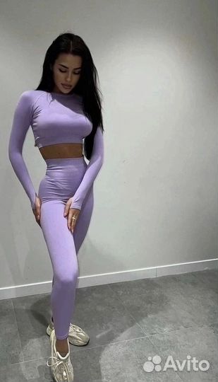 Спортивный костюм женский