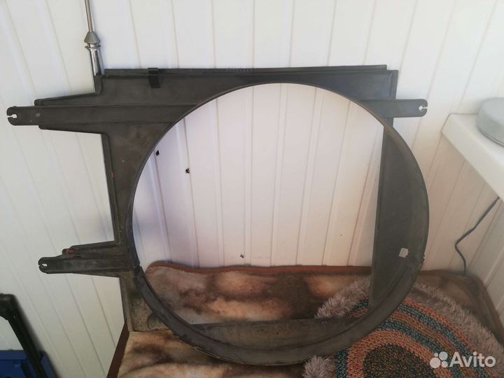 Кожух радиатора