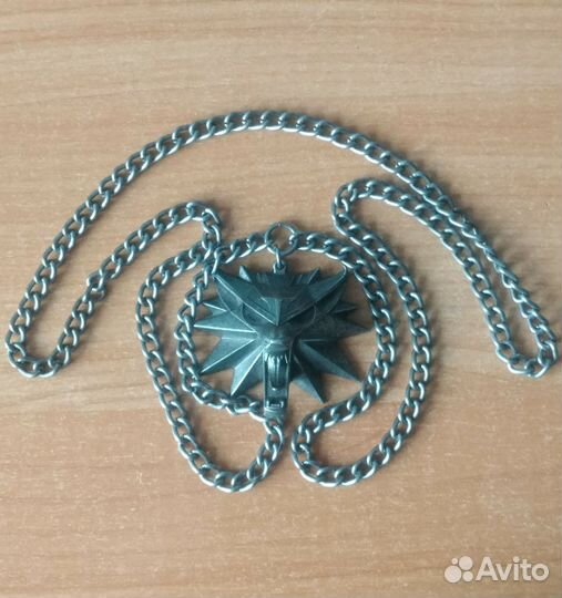 Медальон - Ведьмак 3