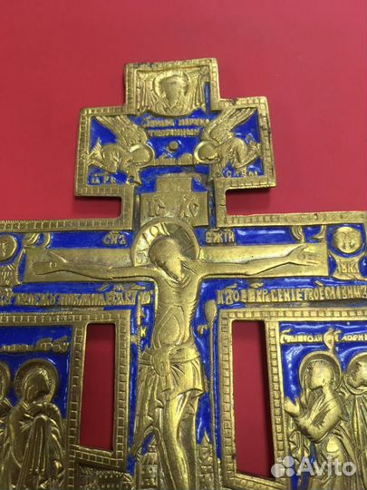 Крест Распятие с эмалью