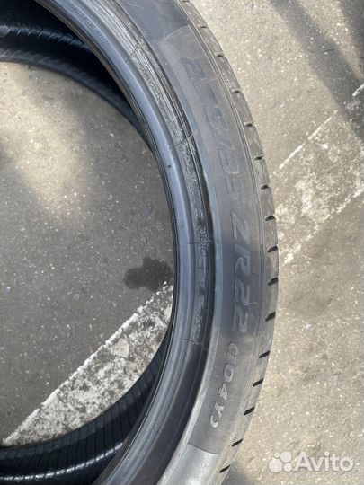 Pirelli P Zero PZ4 275/35 R22 и 315/30 R22