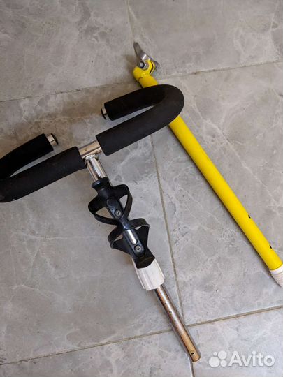 Трёхколёсный велосипед с ручкой Capella