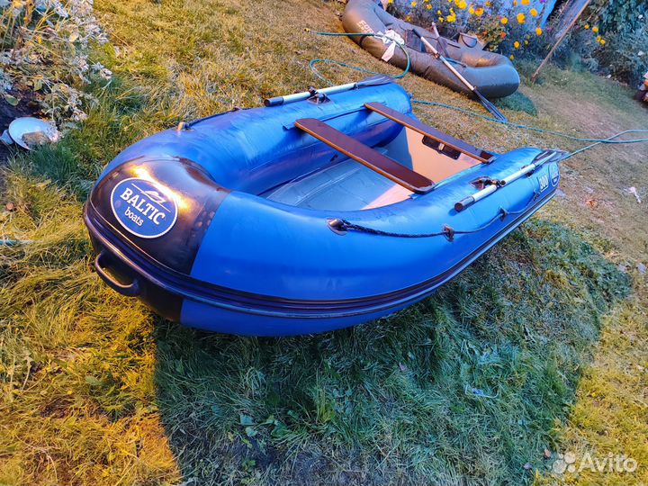 Моторная лодка