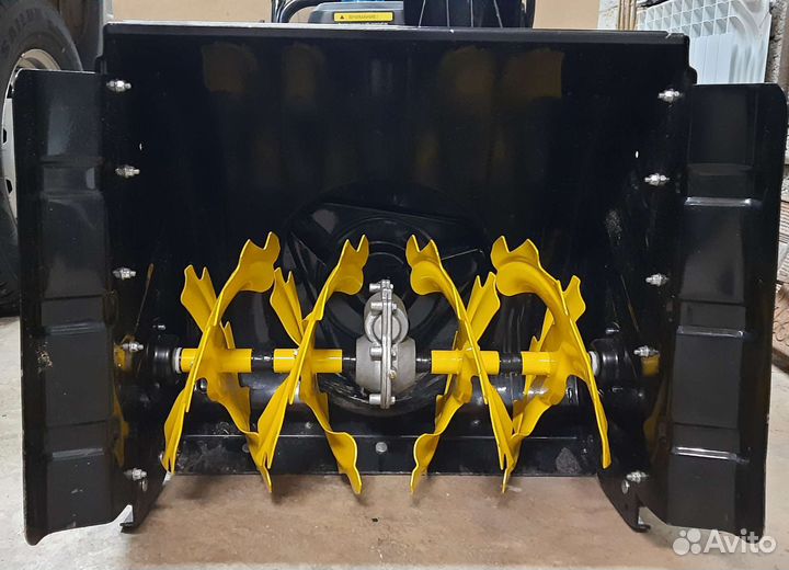 Снегоуборочная машина