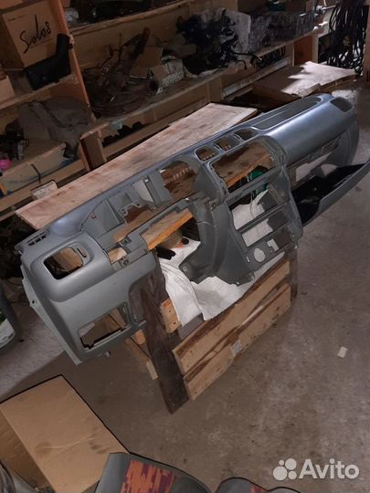 Ниссан микра к11 торпеда левый руль