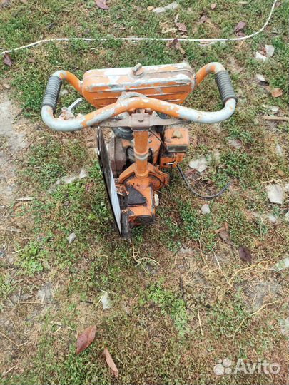 Продам бензопилу урал