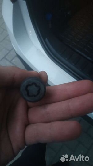 Продам секретку на BMW, оригинал