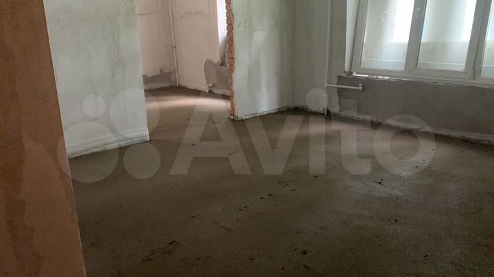 4-к. квартира, 61 м², 1/5 эт.