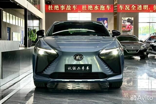 Lexus RZ 313 л.с. AT, 2024, 1 400 км