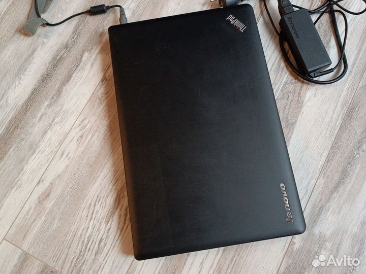 Lenovo thinkpad Е535