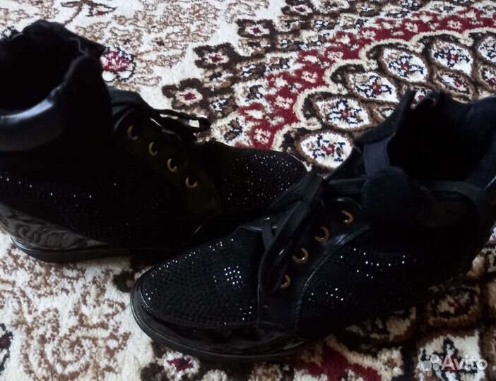 Ботинки женские 39 размер
