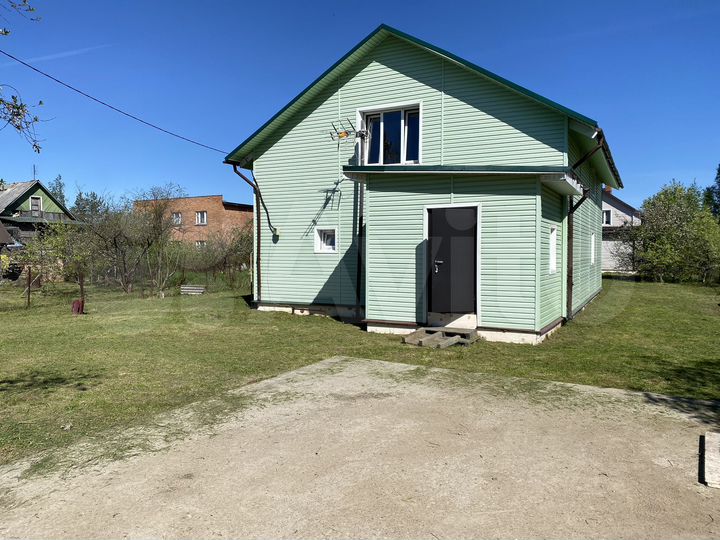 Дом 175 м² на участке 12,3 сот.