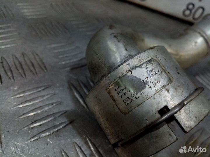 Б/У Трубка системы охлаждения Touareg#001