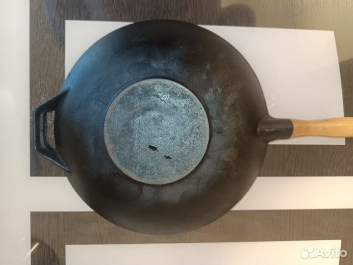 Чугунная сковорода вок
