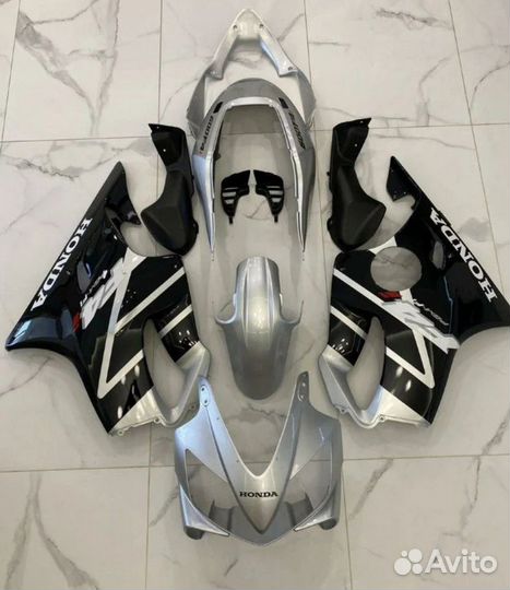Пластик на Honda f4i 01-07